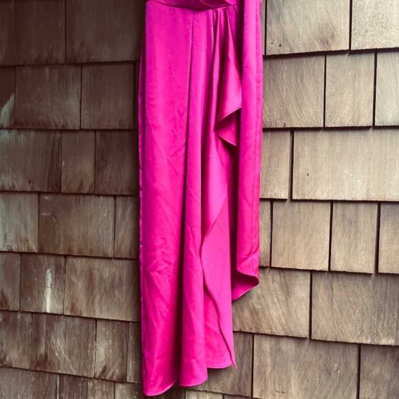 Alex Marie Hazel Halter Neck Sleeveless Draped Asymmetrical Hem Satin Dress 6P - Picture 8 of 17